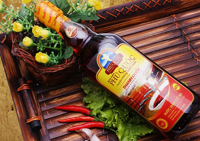 Nước mắm Ph&uacute; Quốc-một thương hiệu to&agrave;n cầu mang hương vị của biển đảo Việt  Nam
