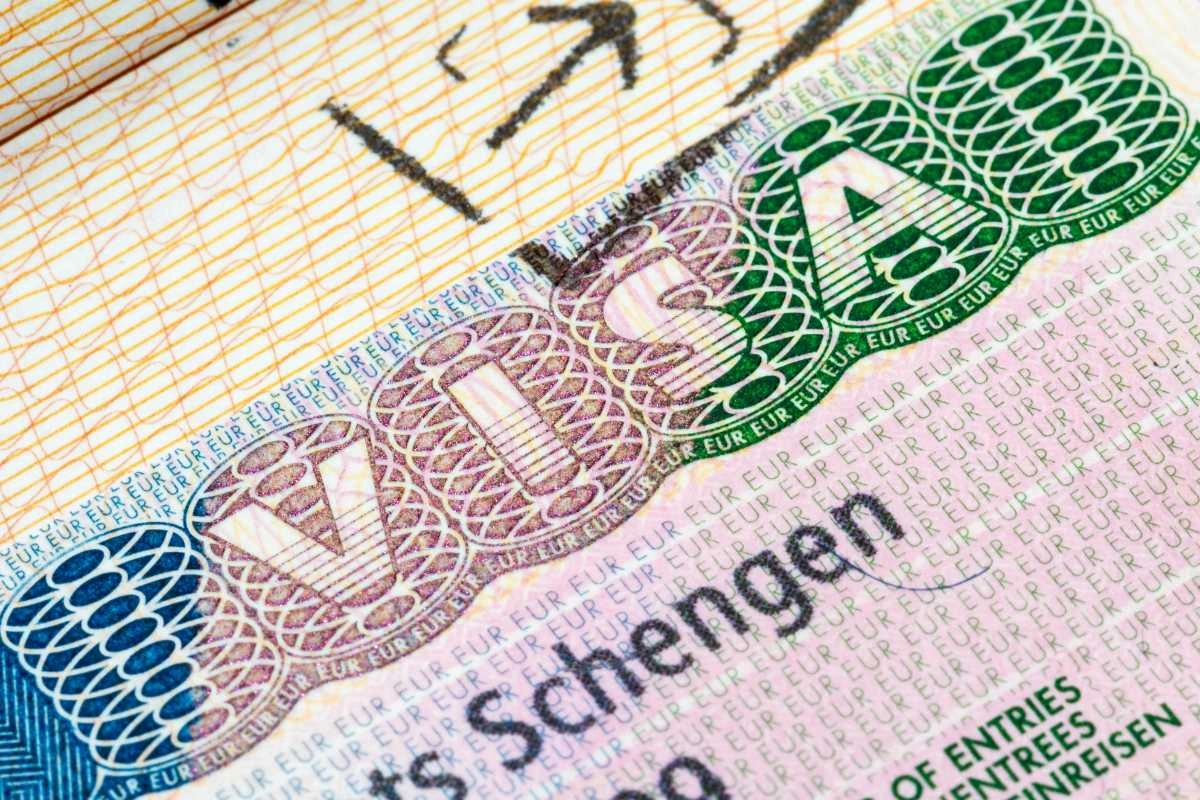 Visa châu Âu 5 năm: Điều kiện, hồ sơ và kinh nghiệm xin chuẩn nhất 2025